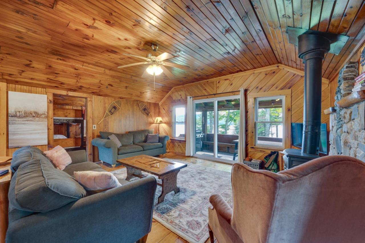 Rustic Cabin Retreat On Rangeley Lake! Exteriör bild