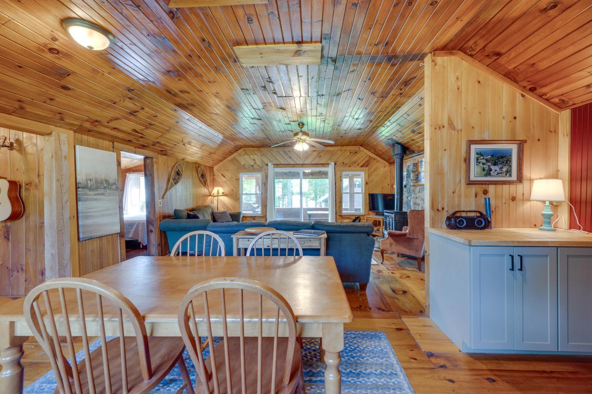 Rustic Cabin Retreat On Rangeley Lake! Exteriör bild