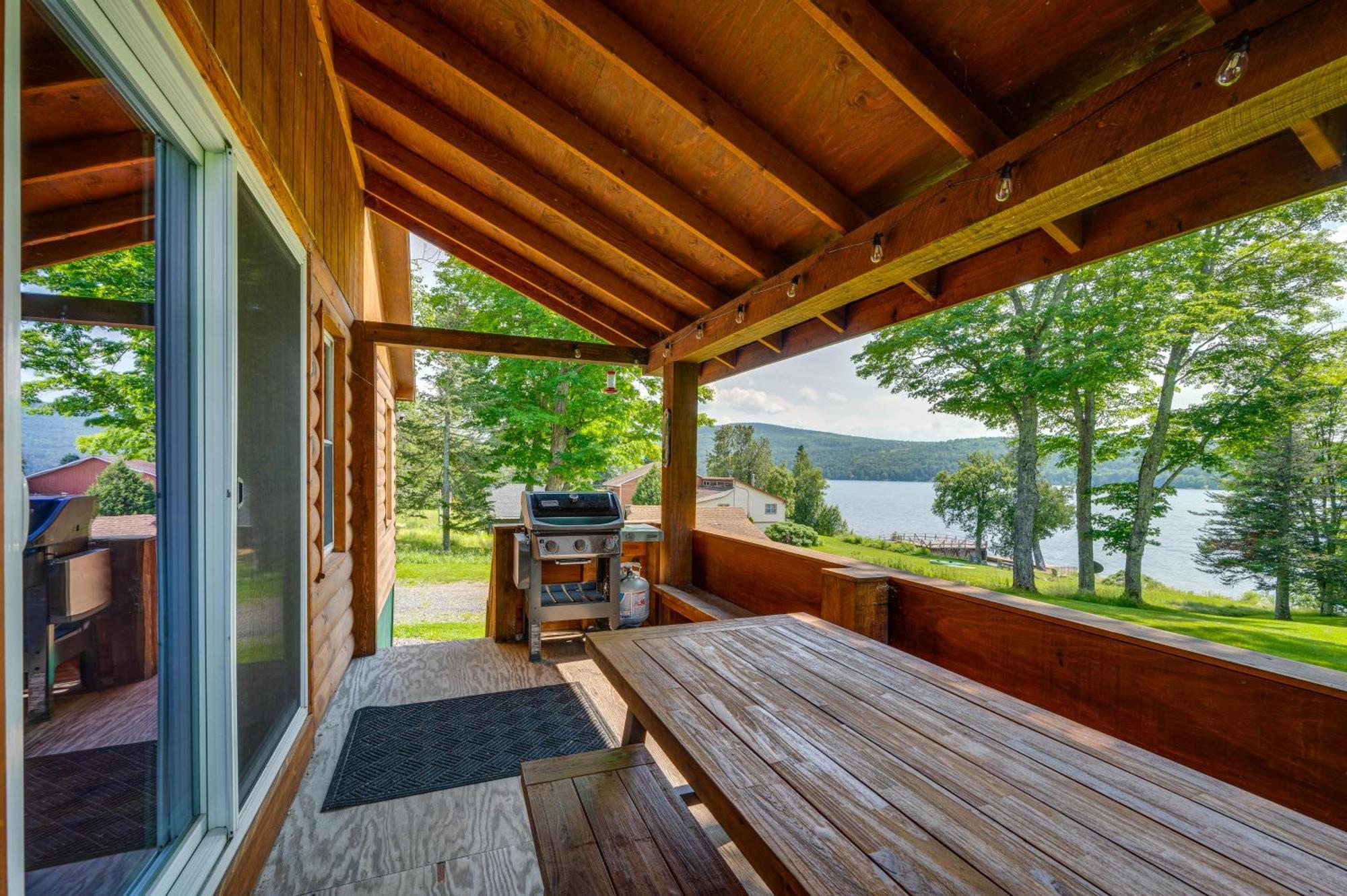 Rustic Cabin Retreat On Rangeley Lake! Exteriör bild