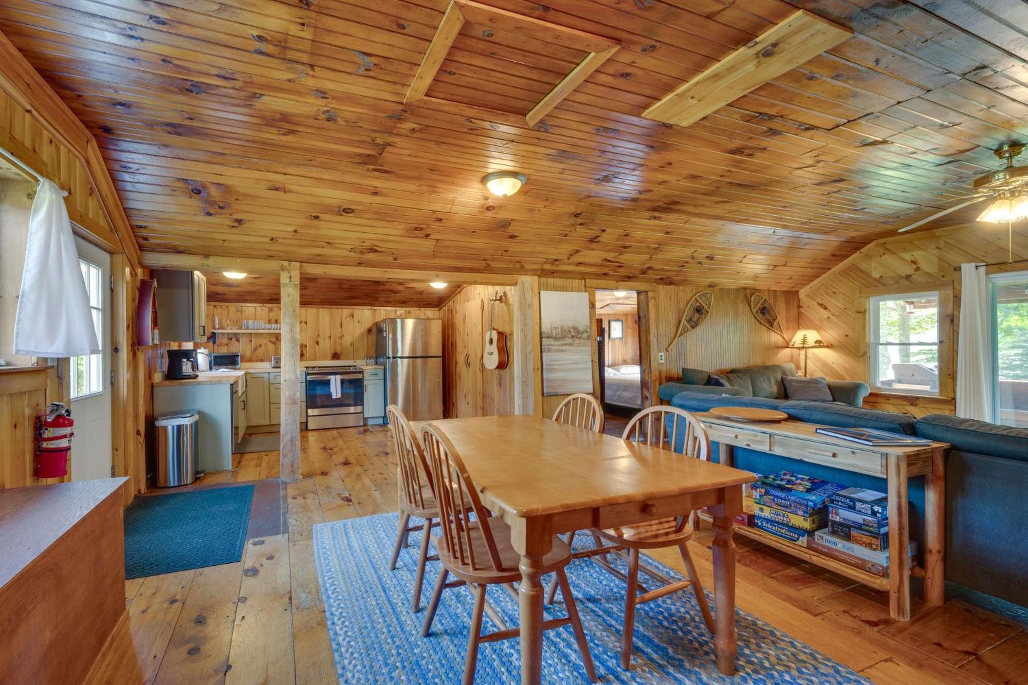 Rustic Cabin Retreat On Rangeley Lake! Exteriör bild