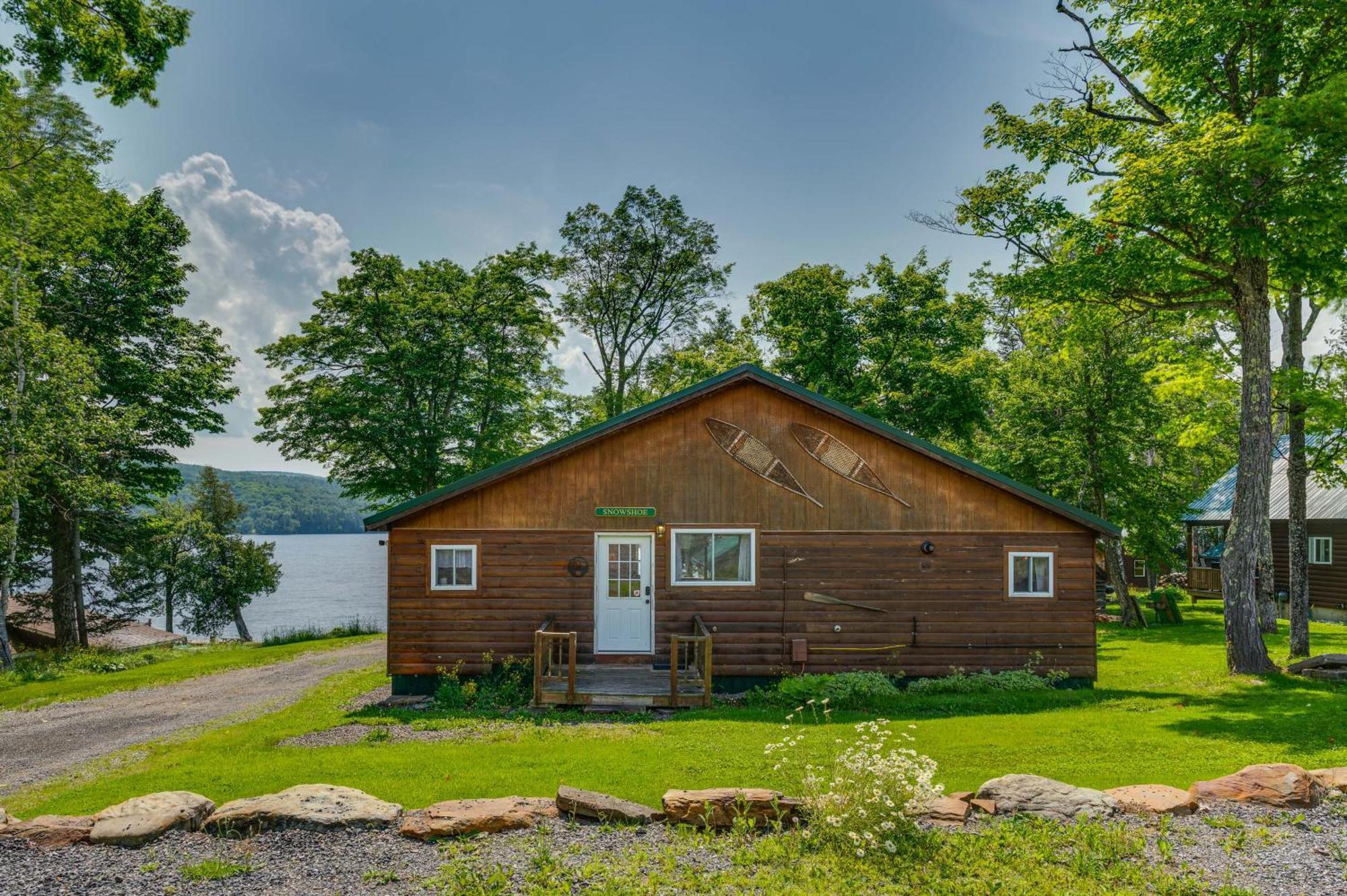 Rustic Cabin Retreat On Rangeley Lake! Exteriör bild